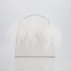 Borsa nera con piume