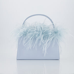 Borsa nera con piume