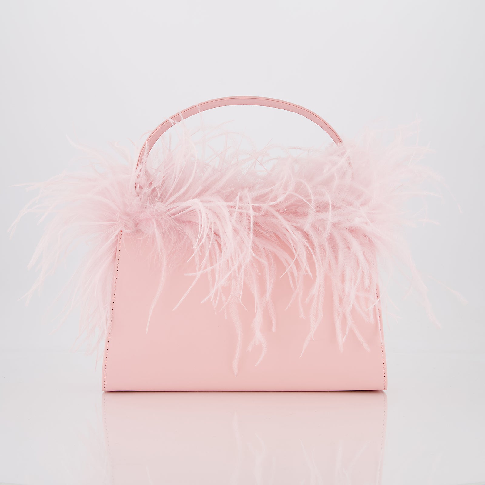 Borsa nera con piume