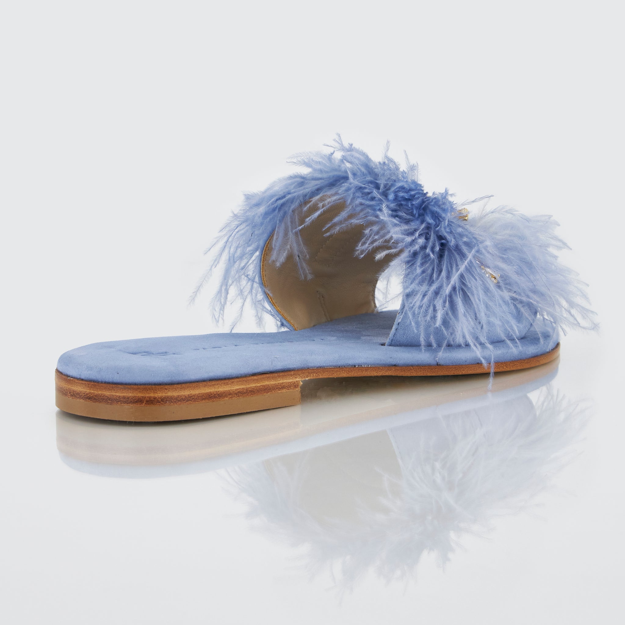 Ava - Sandalo in camoscio con piume e cristalli